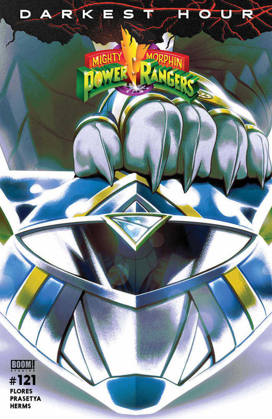 Mighty Morphin Power Rangers #121 Cover C Helmet Variant Montes (C